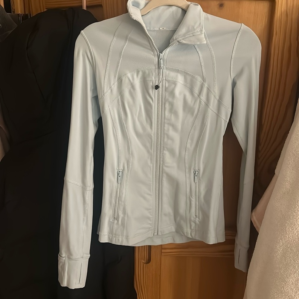 Lululemon size 6 Nulu Align jacket full length, light blue color